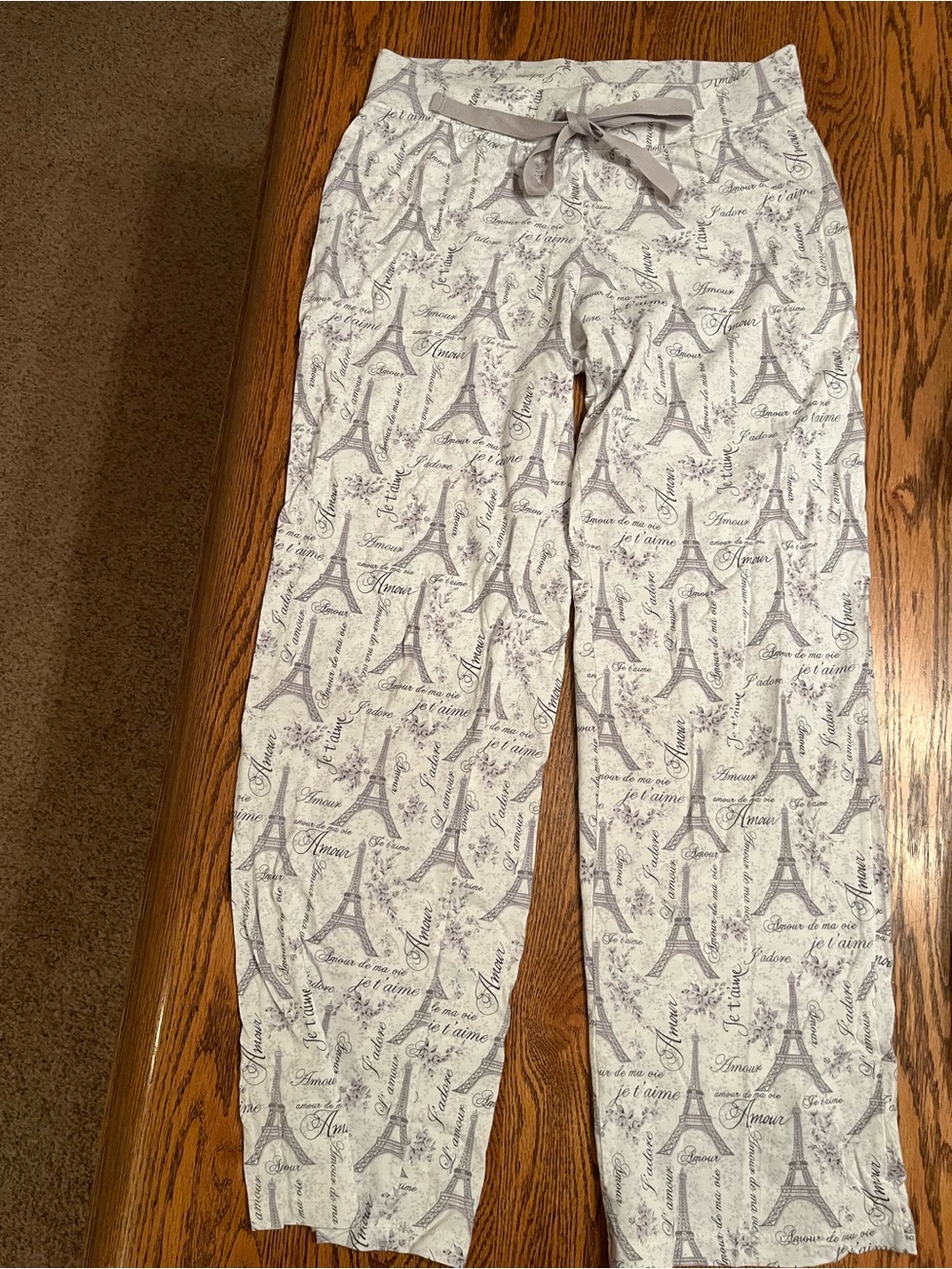 Cynthia Rowley White Lounge Pants with Gray Eiffel Tower Print